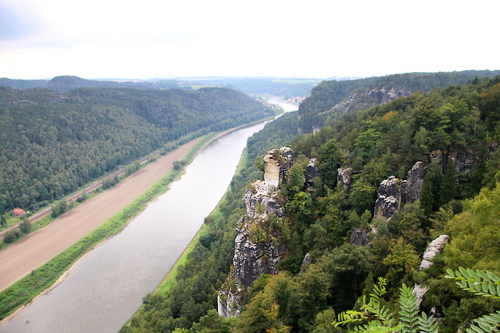 IMG_2011_RESIZED09_01_2014